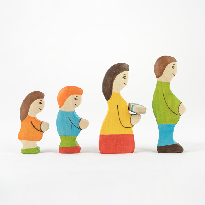 Waldorf Wooden Farmers Family- 5 pieces - PoppyBabyCo