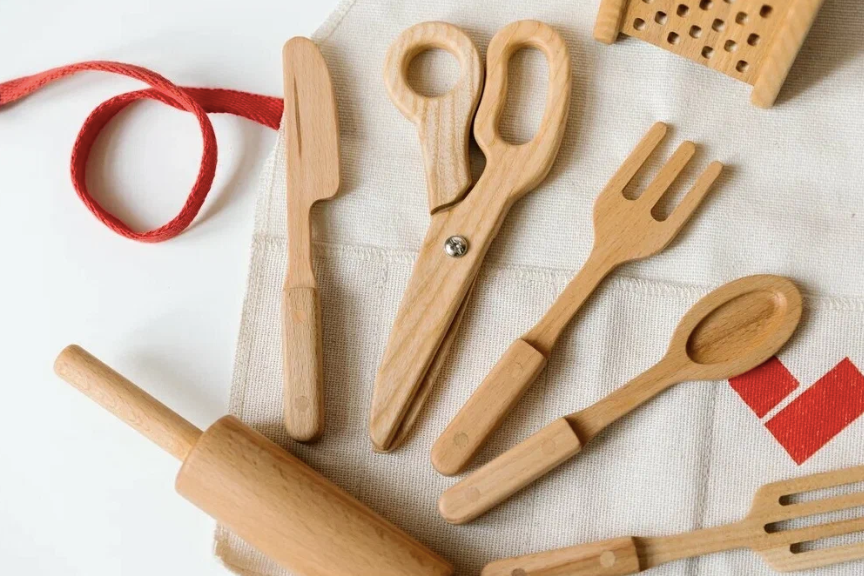Wooden top kitchen accessories