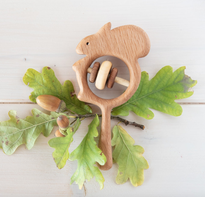 Wooden Rattle-Squirrel – Keikotoys