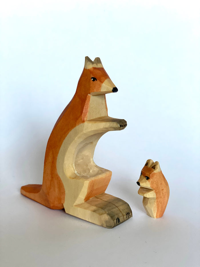 Wooden Kangaroo with Baby