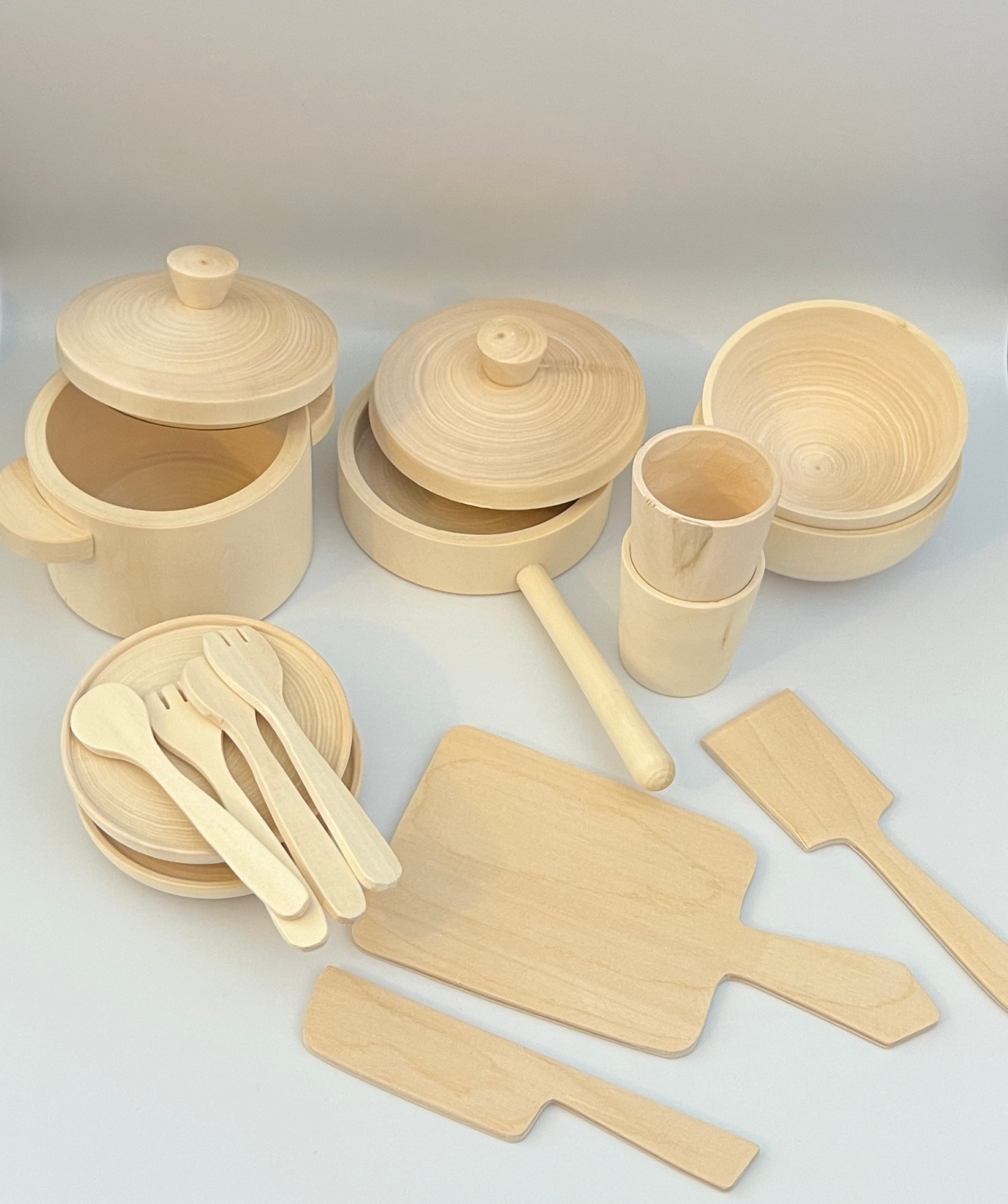 Wooden Pots & Pans Kitchen Set. Kids Toy