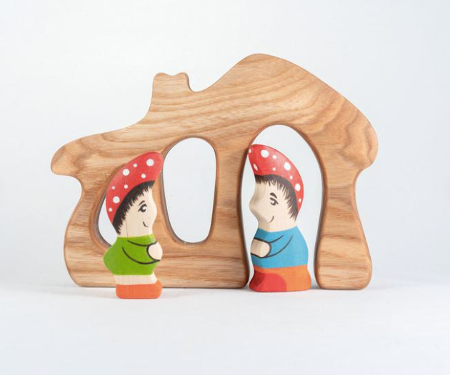 Wood Gnome House with Gnomes (set of 2)